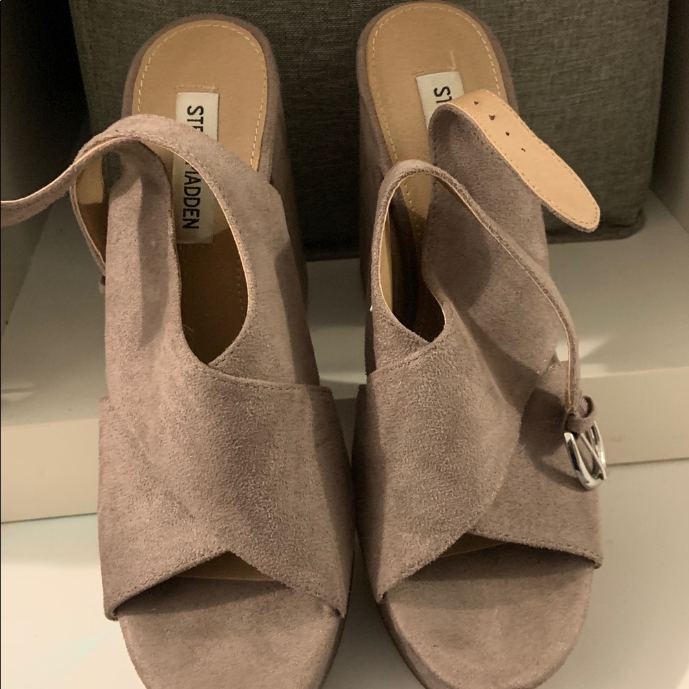 Steve Madden Dusty Mauve Suede Platform Sandals
